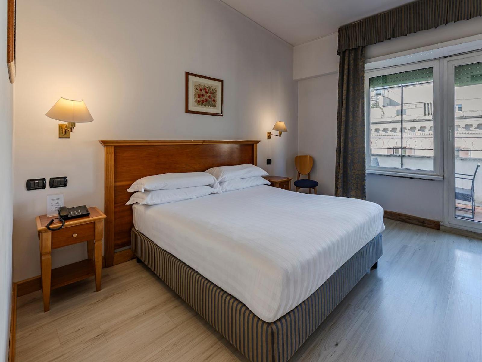 Hotel Diplomatic — Foto 3